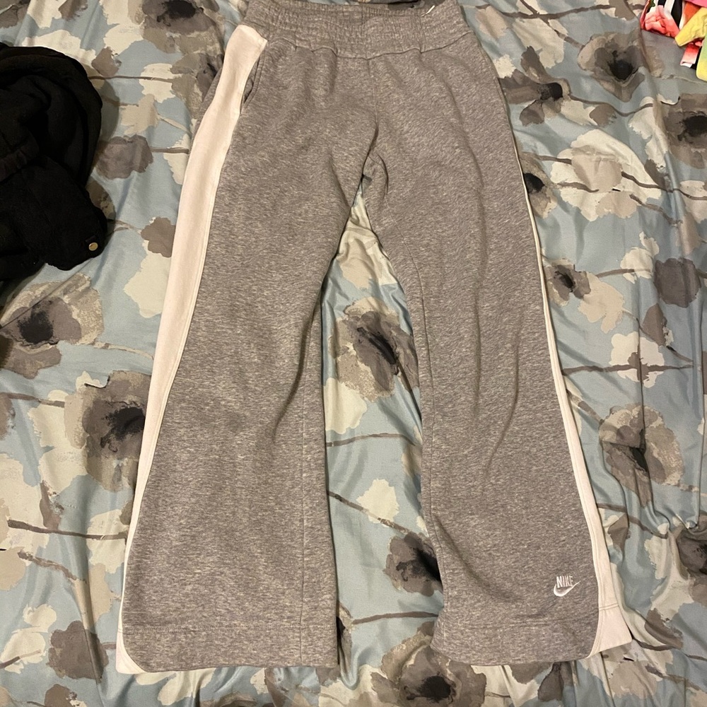 Grey Nike Sweatpants